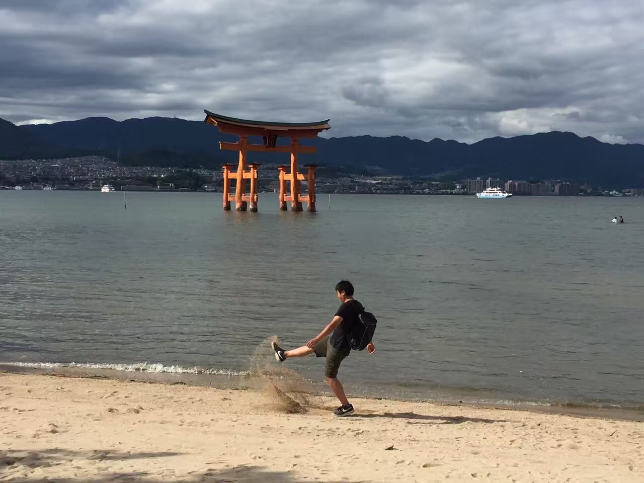 九州大学大学院统合新领域学府卒业生 刘轩同学采访